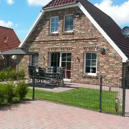 House Little Maddi Comfortable Vacation Apartment