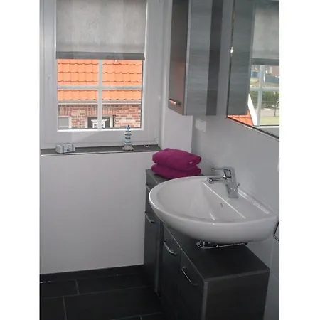 House Little Maddi Comfortable Vacation Neßmersiel